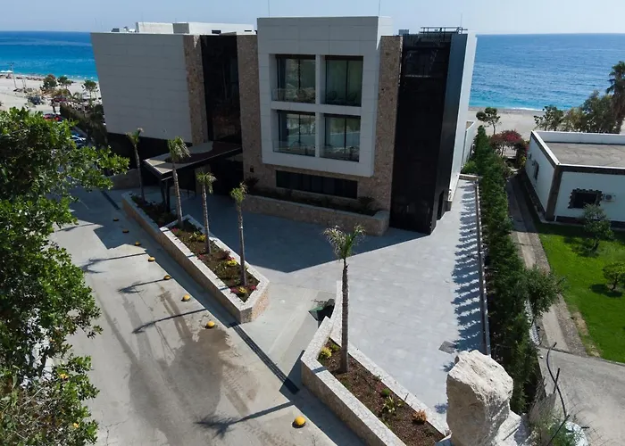 فندق Nassau ديرمي